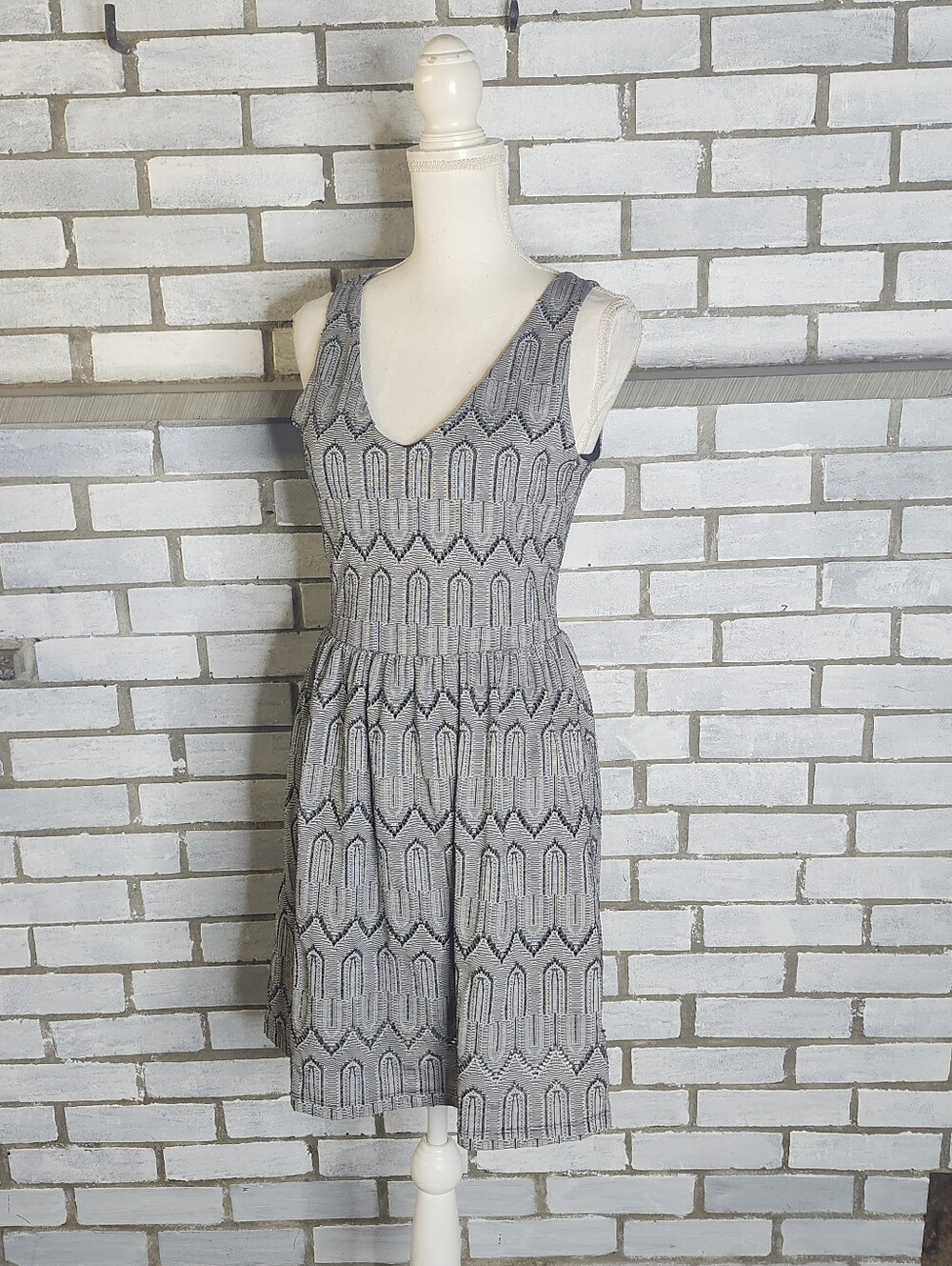 • Lucky Brand Women's Sleeveless Geometric Knit A-Line Dress Size Small